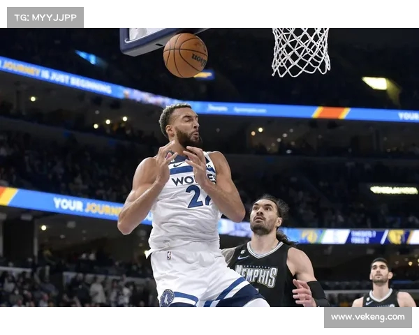 NBA篮板机器全解析：顶级篮板高手的成长历程与赛场表现